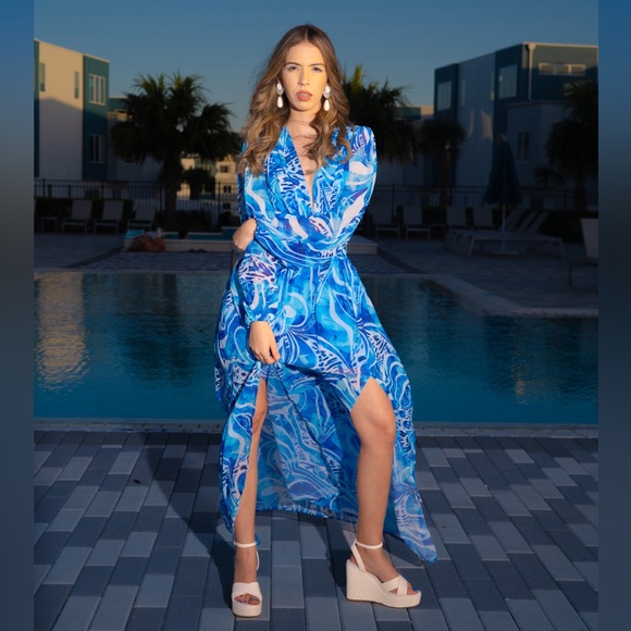 Blue patterned Women's Dress - Picture 2 of 3